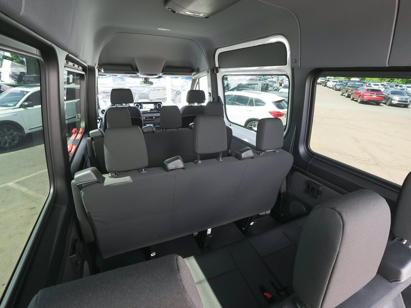 Used 2026 Mercedes-Benz Sprinter 2500 image 39