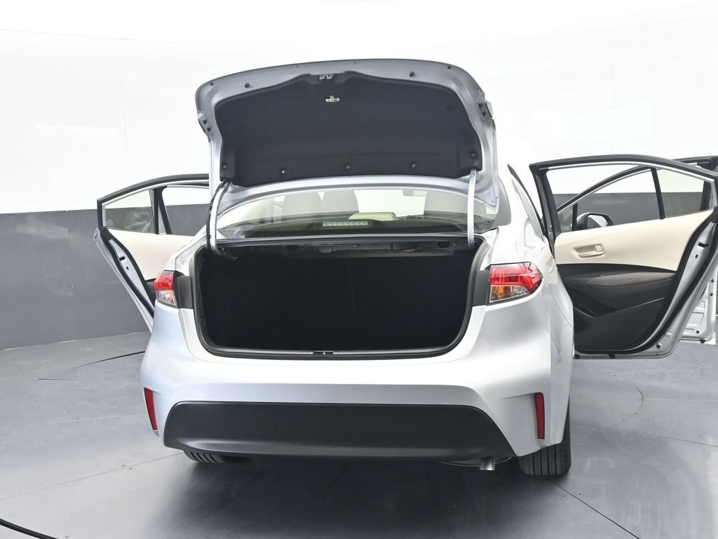 Used 2024 Toyota Corolla LE w/ LE Convenience Package image 63