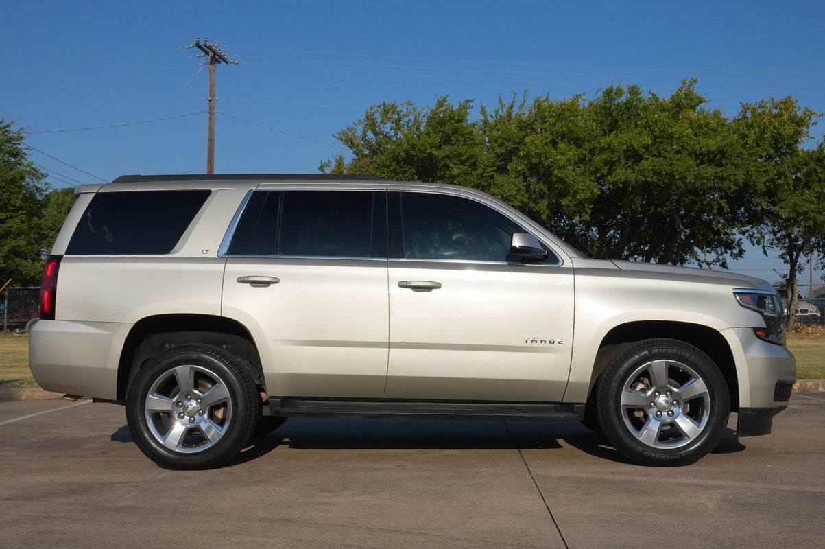 Used 2017 Chevrolet Tahoe LT w/ Luxury Package RWD image 14
