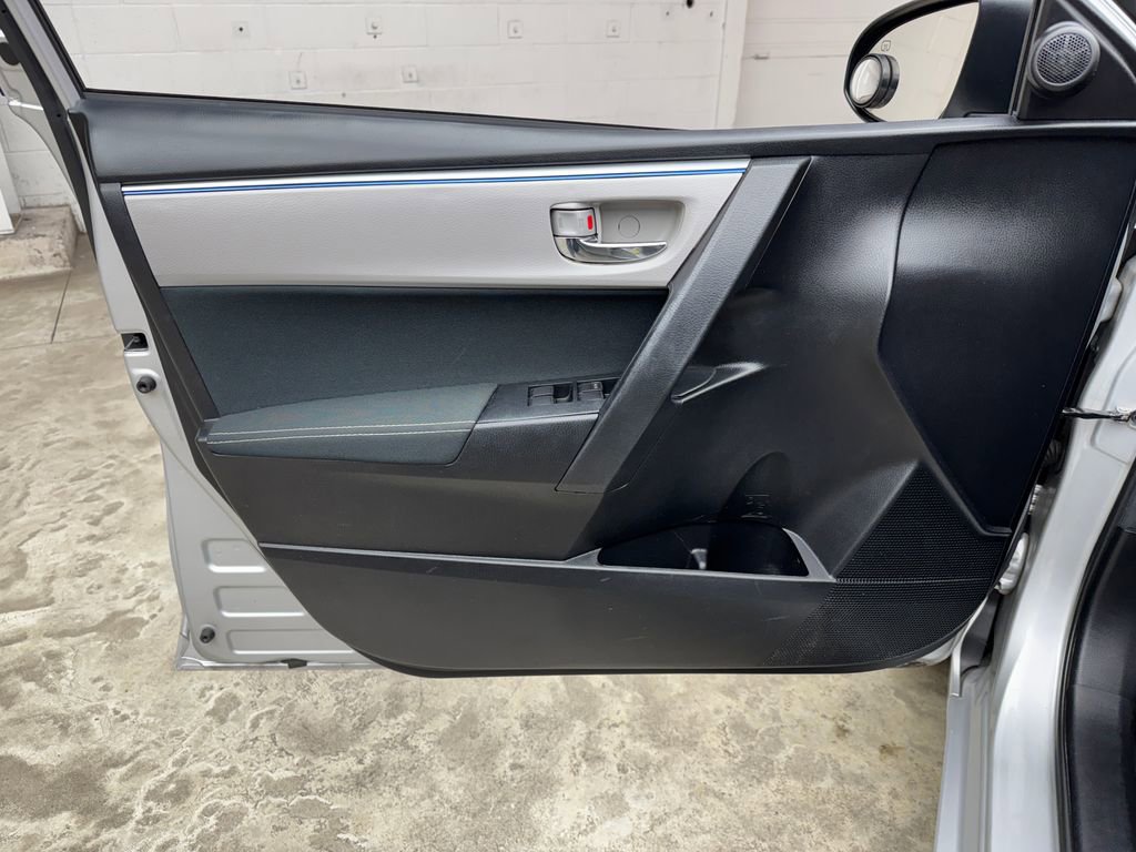 Used 2016 Toyota Corolla LE image 8