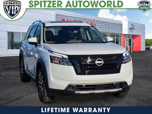 New 2025 Nissan Pathfinder Platinum w/ Black Appearance Package image 1