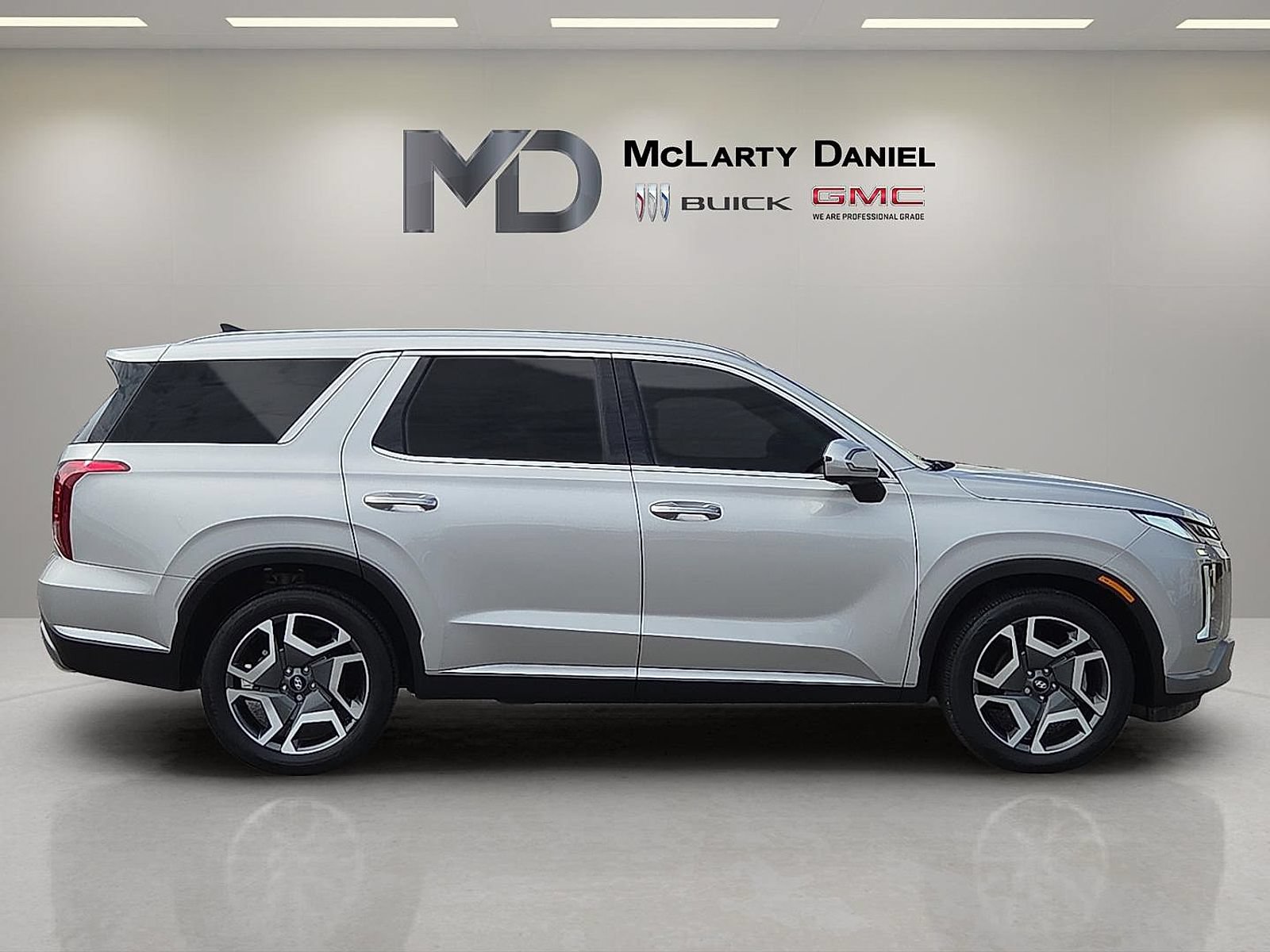 Used 2025 Hyundai Palisade SEL AWD/4WD image 15