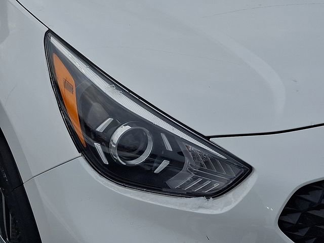Certified 2022 Kia Niro LXS image 9