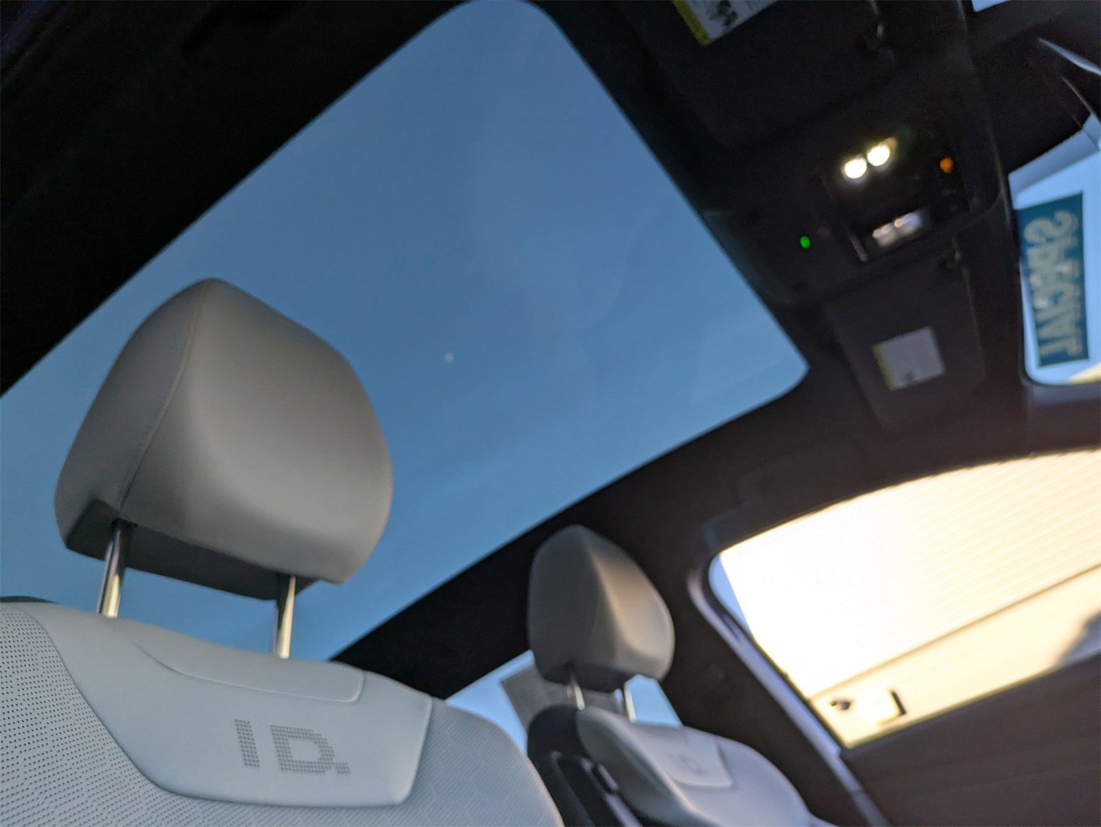 Used 2022 Volkswagen ID.4 Pro S image 22