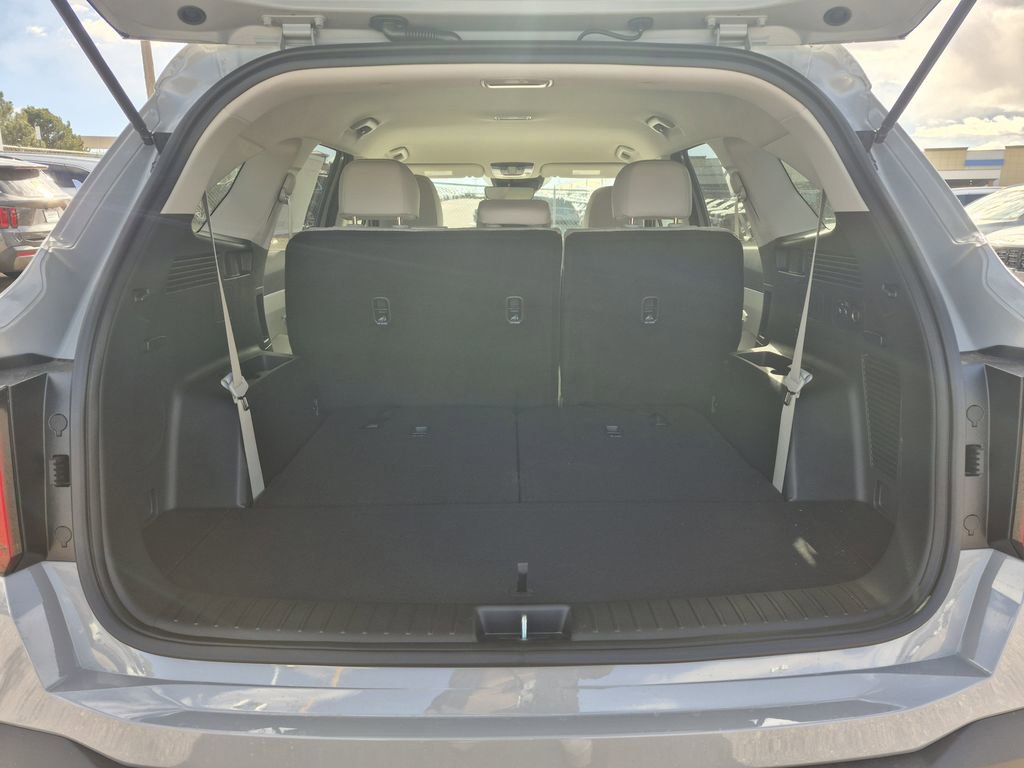 New 2026 Kia Sorento S image 14