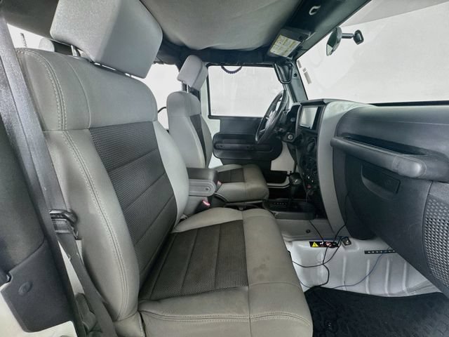 Used 2009 Jeep Wrangler X AWD/4WD image 27