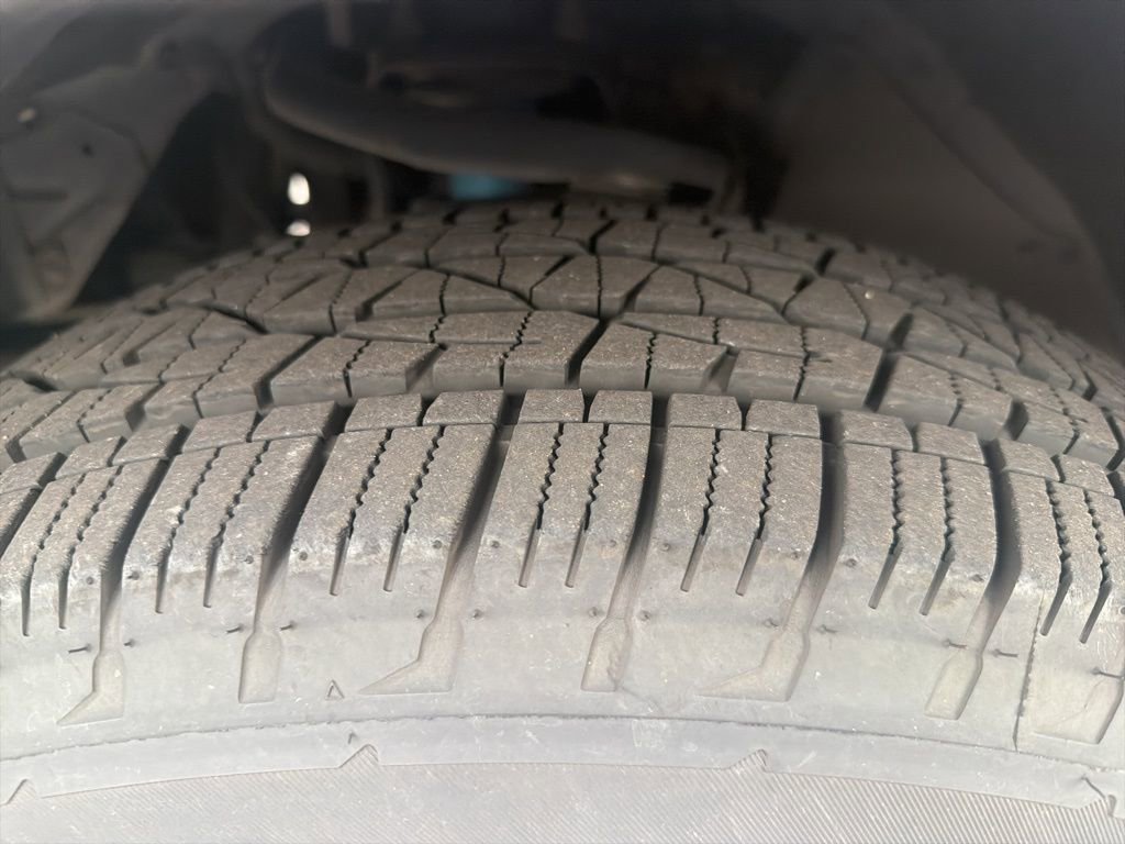 Used 2016 Toyota 4Runner SR5 image 3