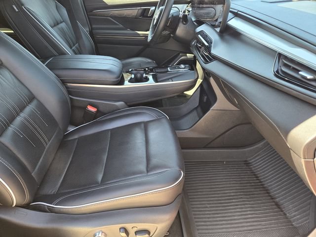 Used 2025 Buick Enclave Avenir w/ Super Cruise Package AWD/4WD image 14