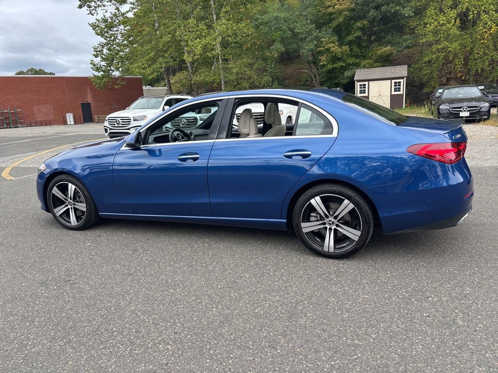 Used 2025 Mercedes-Benz C 300 4MATIC Sedan image 8