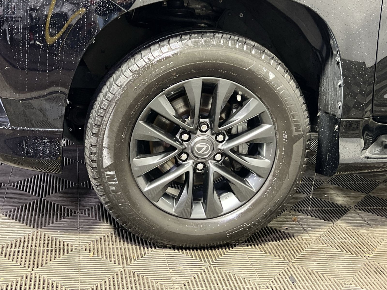 Used 2023 Lexus GX 460 Premium w/ Premium Package AWD/4WD image 13