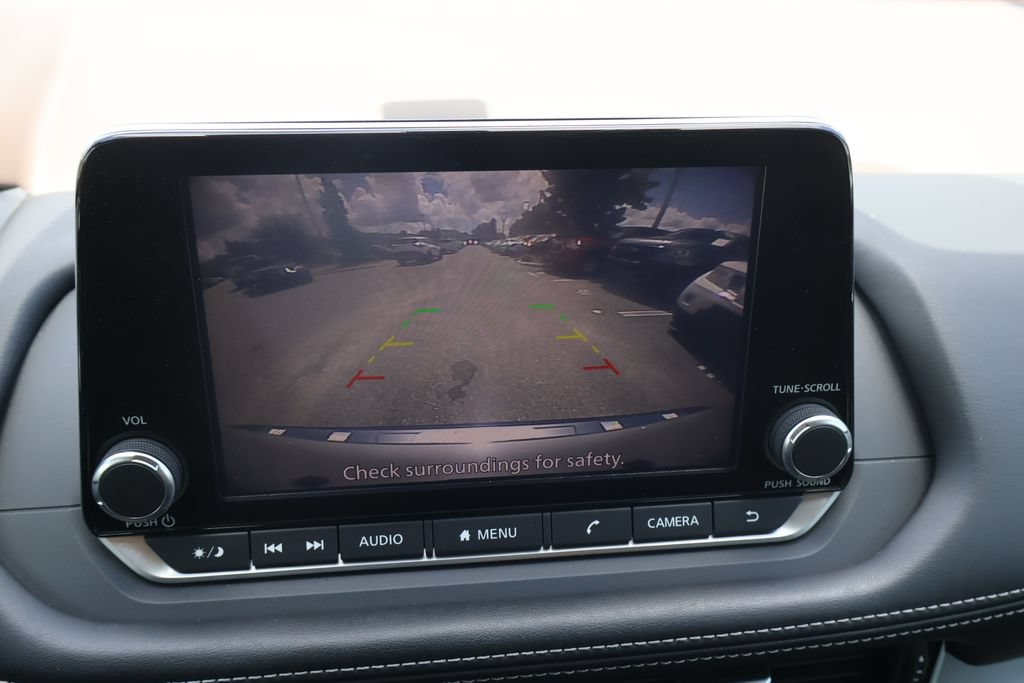 Used 2022 Nissan Rogue SV FWD image 25