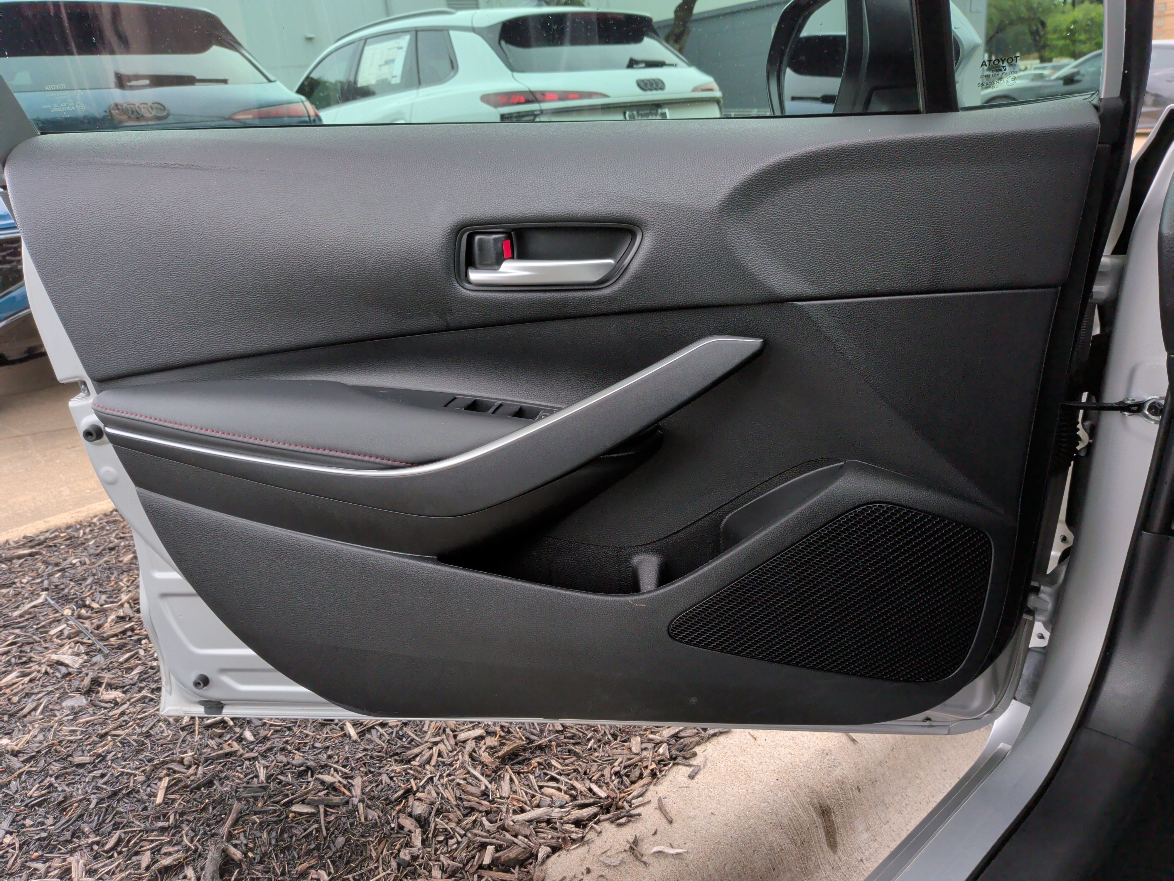 Used 2023 Toyota Corolla SE FWD image 13
