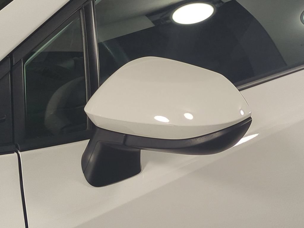 Used 2025 Toyota Corolla LE FWD image 14
