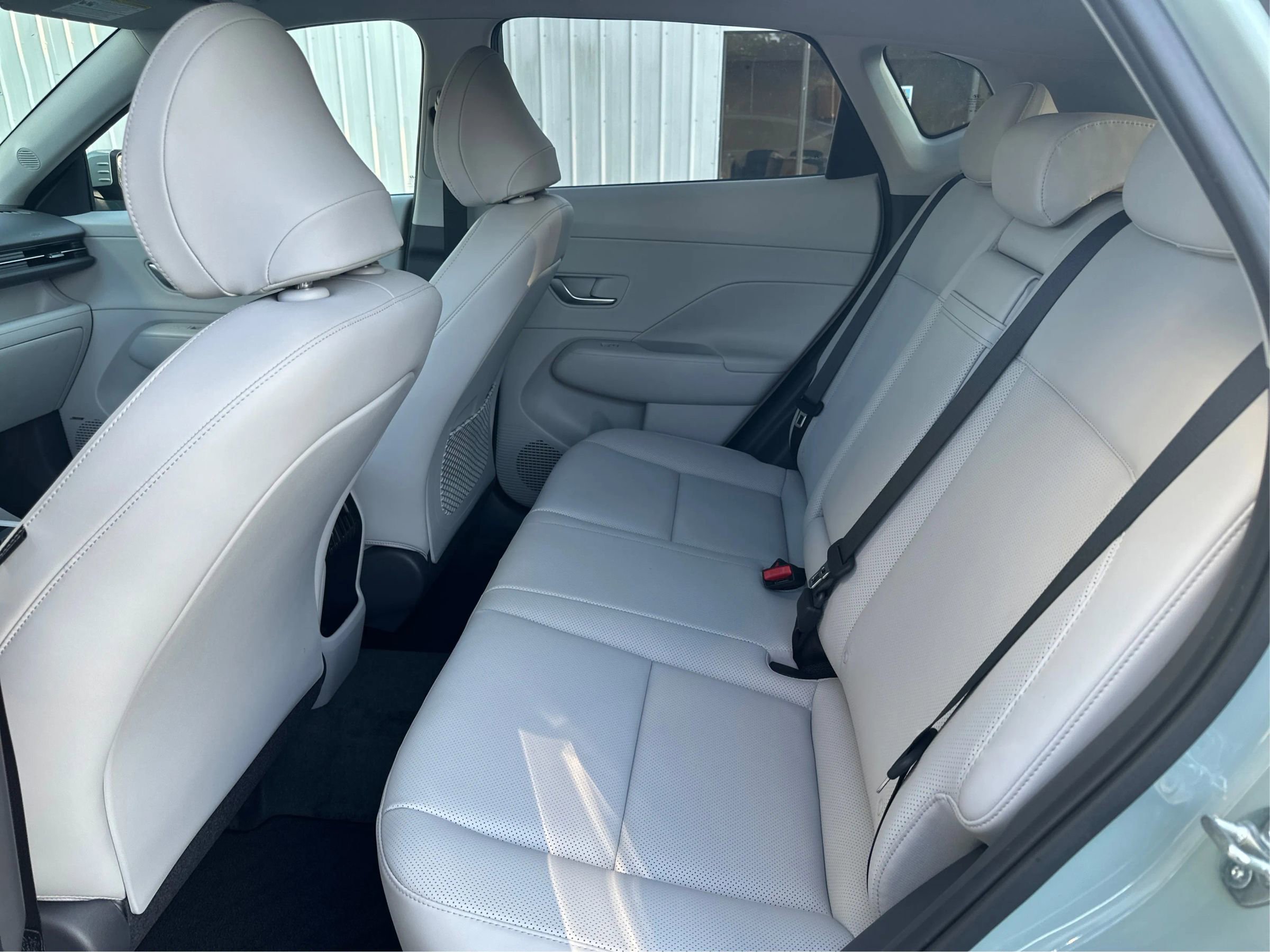 Used 2024 Hyundai Kona Limited image 18