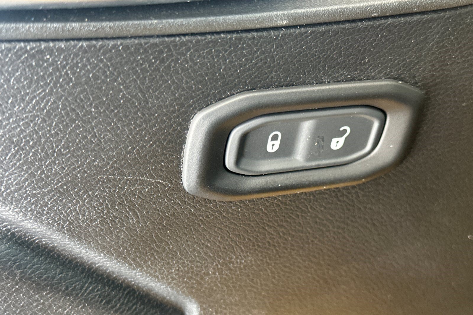 Used 2021 Jeep Wrangler Unlimited Sport AWD/4WD image 13