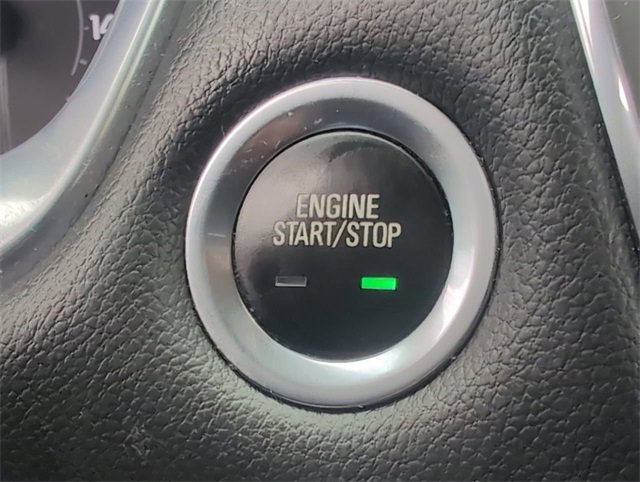 Used 2021 Chevrolet Traverse LT image 16