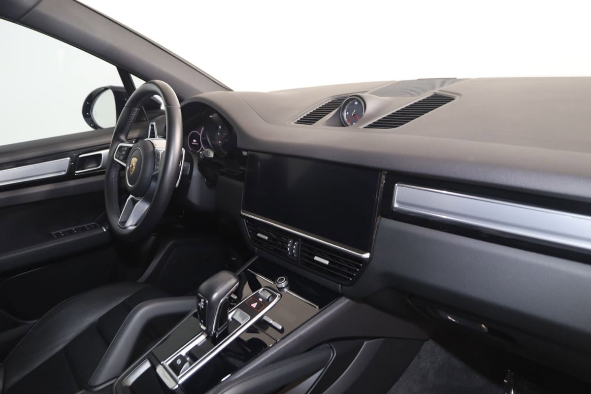 Used 2022 Porsche Cayenne Platinum Edition w/ Premium Package Plus AWD/4WD image 49