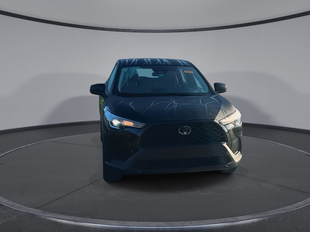 Used 2024 Toyota Corolla Cross L FWD image 3