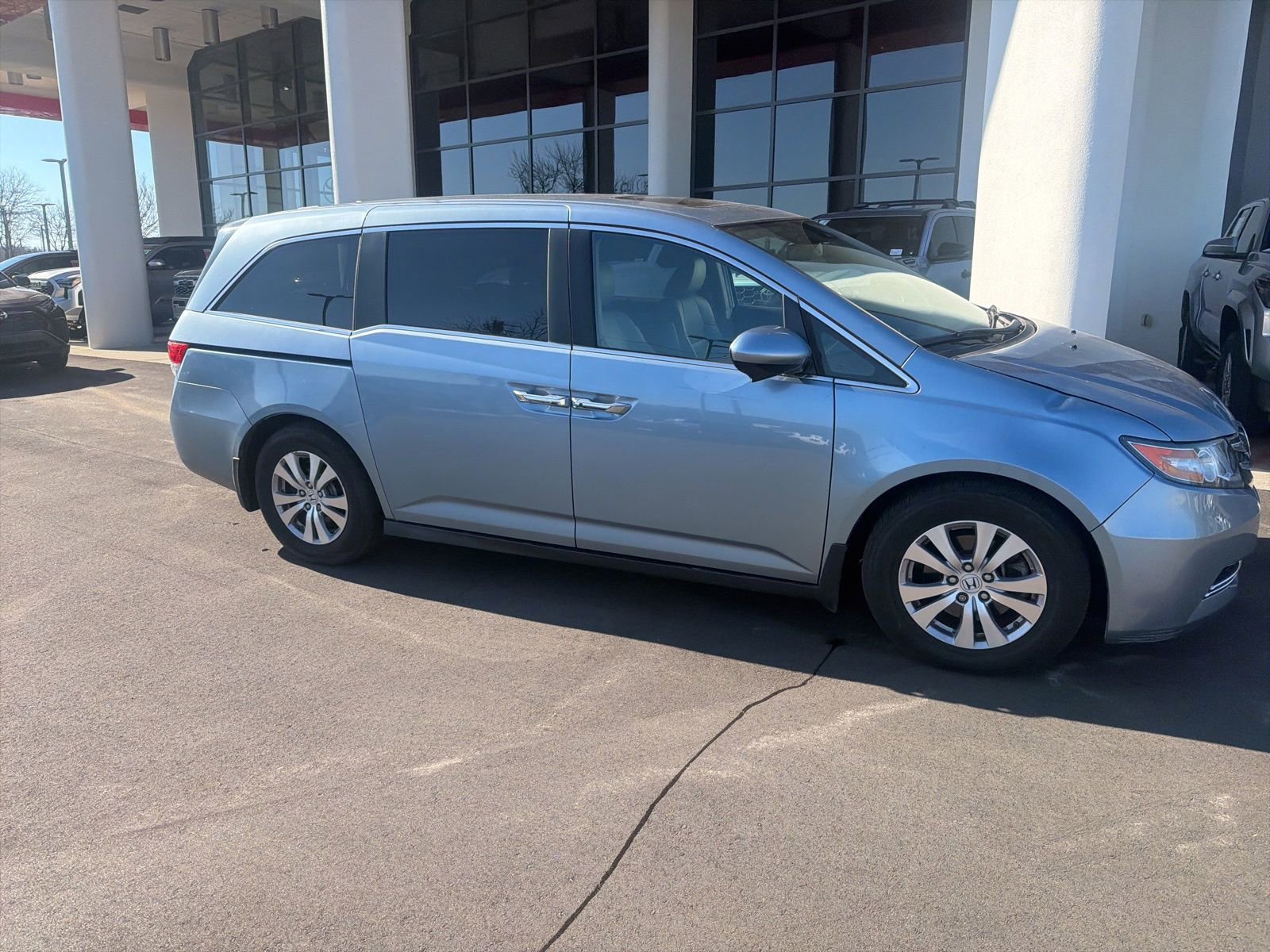 Used 2014 Honda Odyssey EX-L image 10