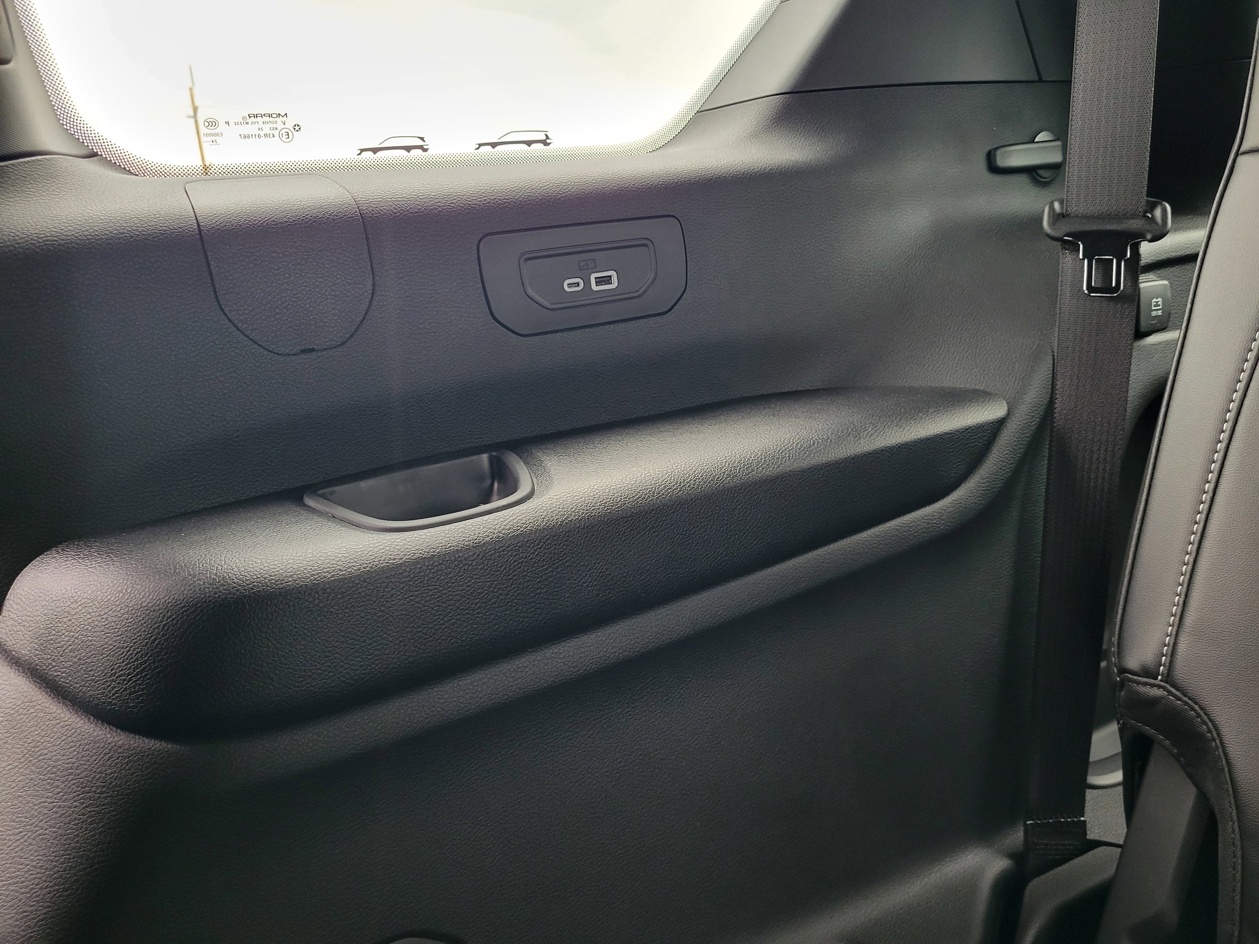 New 2025 Jeep Grand Cherokee L Altitude image 21
