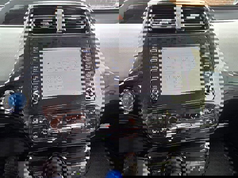 Used 2020 Toyota Prius LE image 12