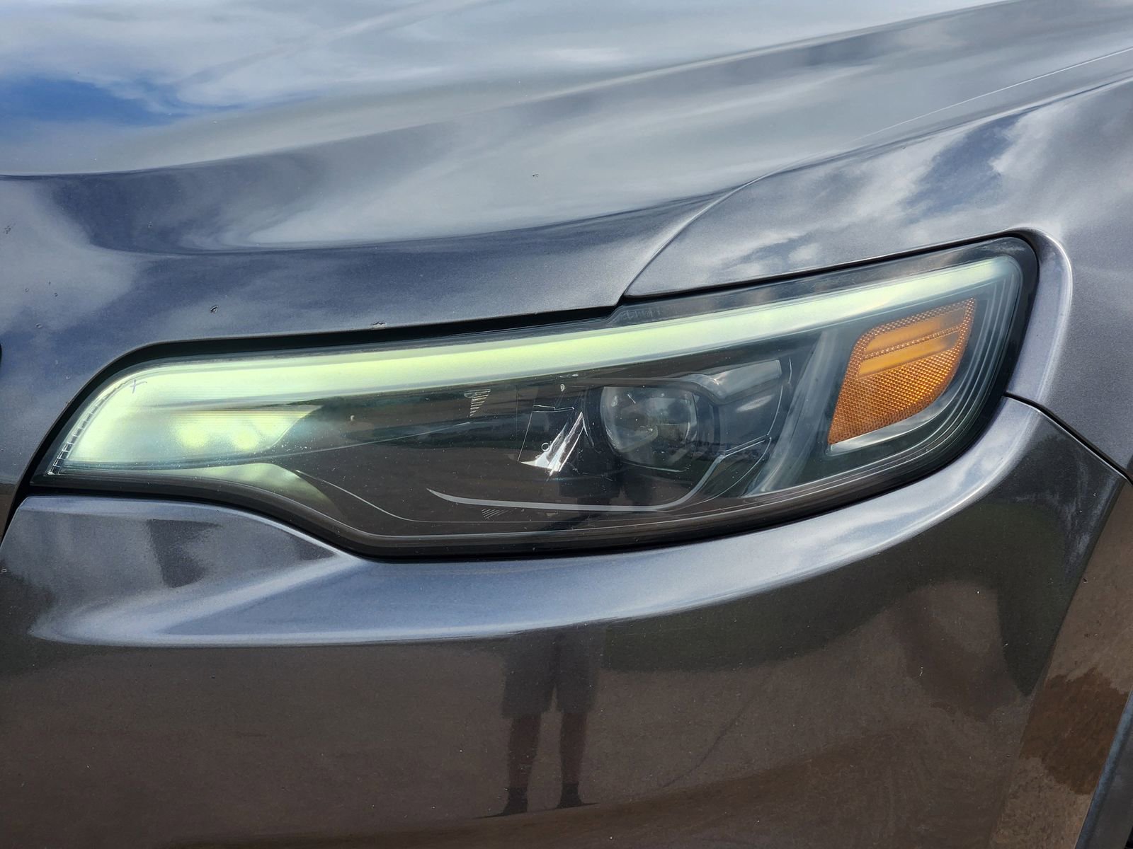 Used 2019 Jeep Cherokee Latitude Plus image 9