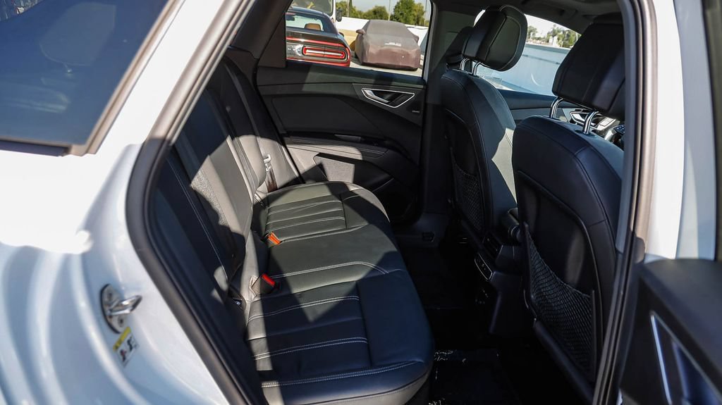 Used 2023 Audi Q4 e-tron Prestige AWD/4WD image 20