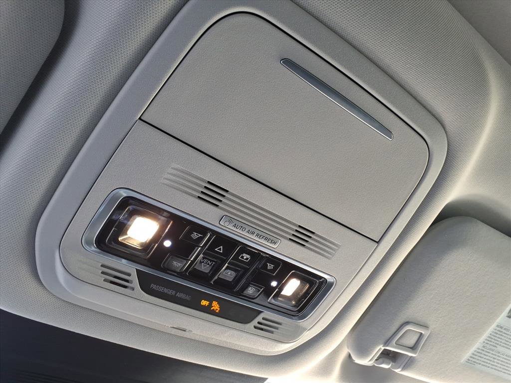 Certified 2025 Lincoln Nautilus Reserve image 32