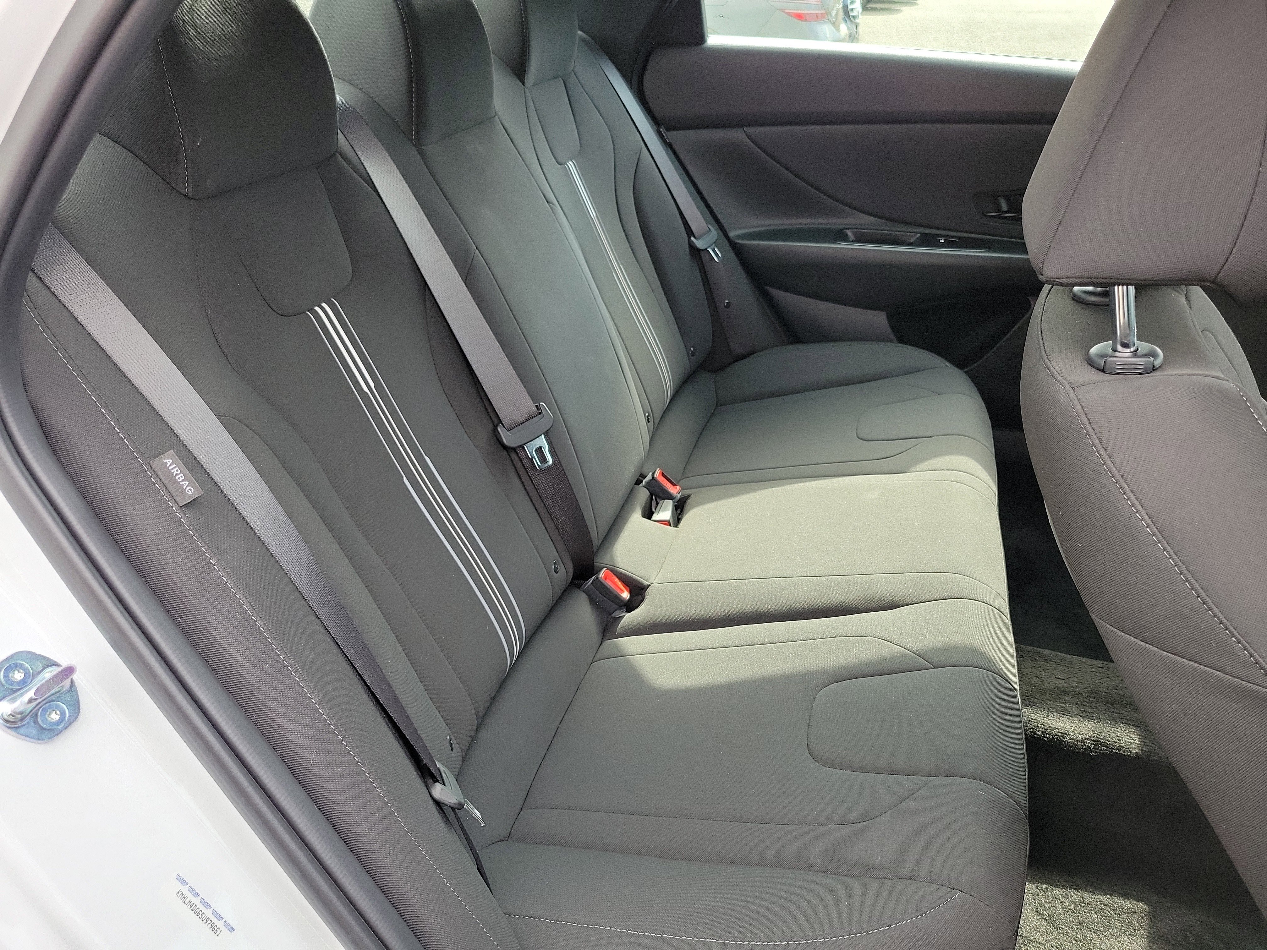 Certified 2025 Hyundai Elantra Sport image 21