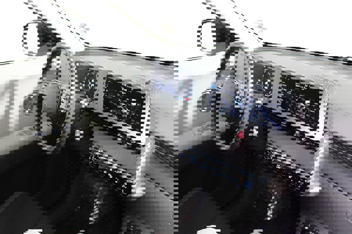 Used 2024 Hyundai Ioniq 5 SE image 13