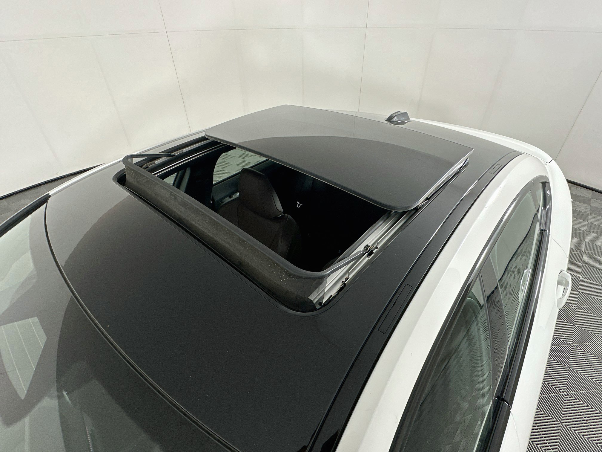 Used 2025 BMW 228i xDrive AWD/4WD image 25