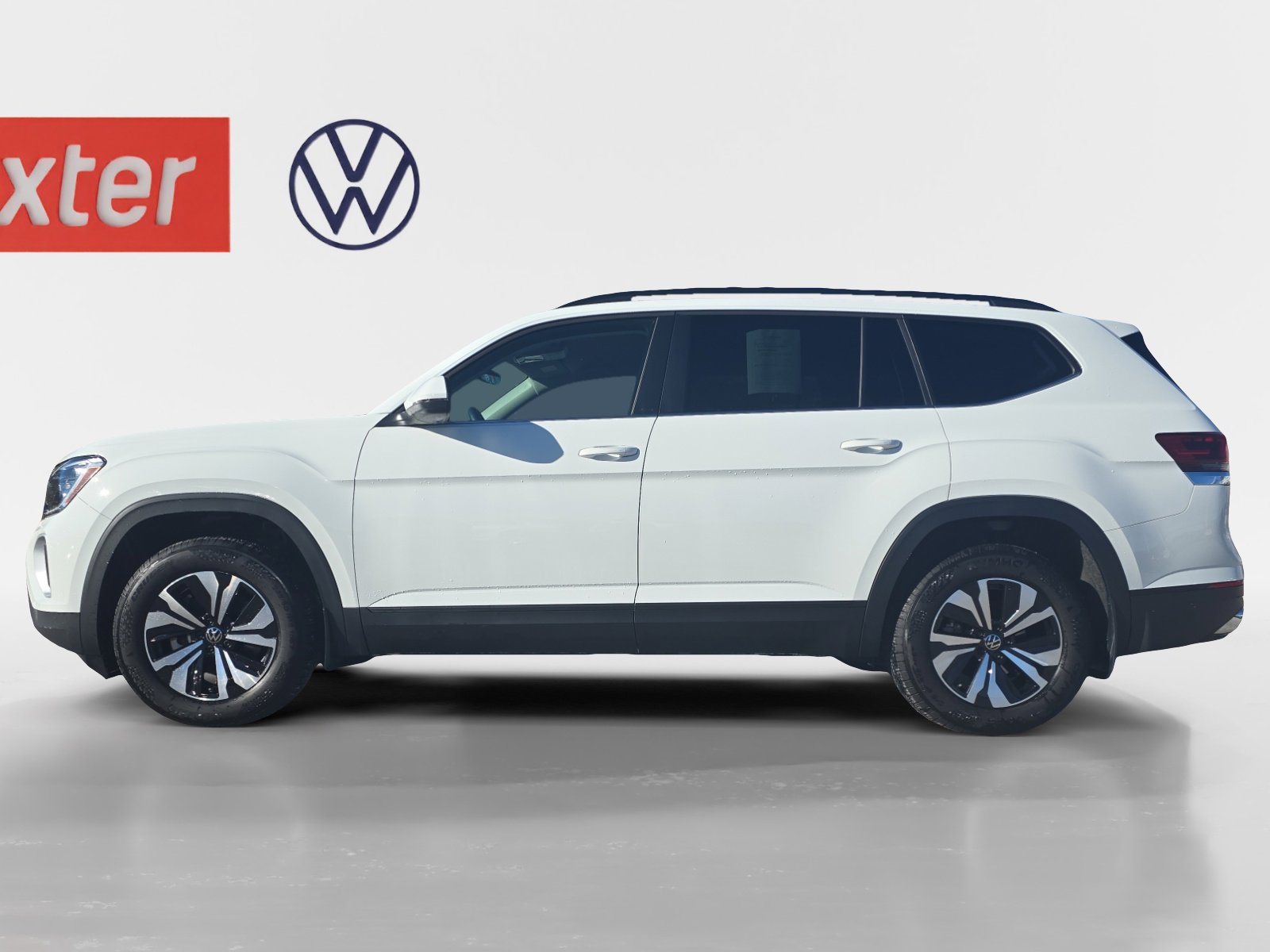 Used 2025 Volkswagen Atlas SE image 12