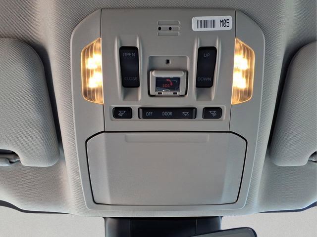 Used 2023 Toyota Highlander XLE image 20