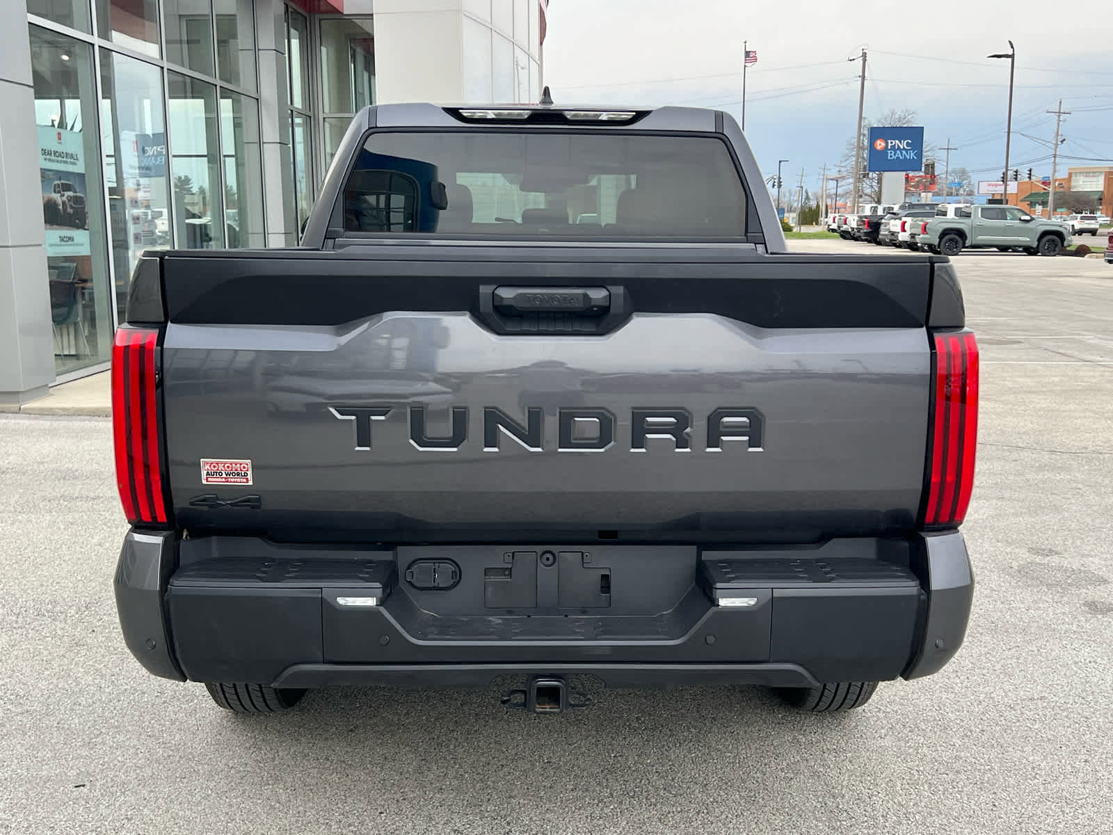 Certified 2025 Toyota Tundra SR5 w/ SR5 Convenience Package image 11