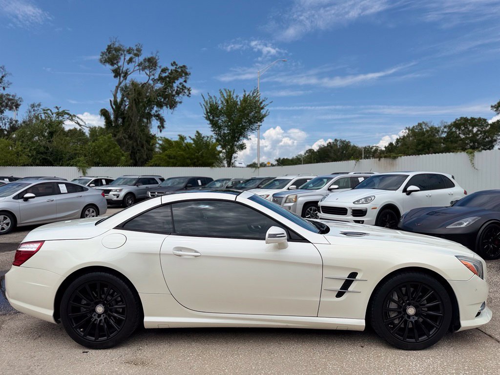 Used 2013 Mercedes-Benz SL 550 image 7