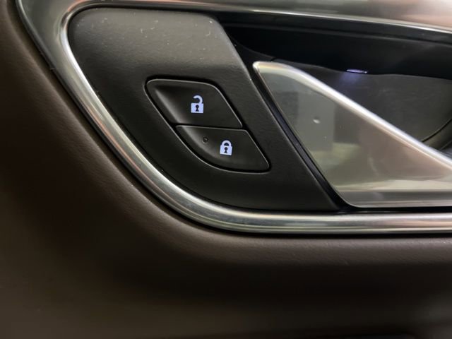 Used 2024 Chevrolet Tahoe Z71 w/ Z71 Off-Road Package AWD/4WD image 69