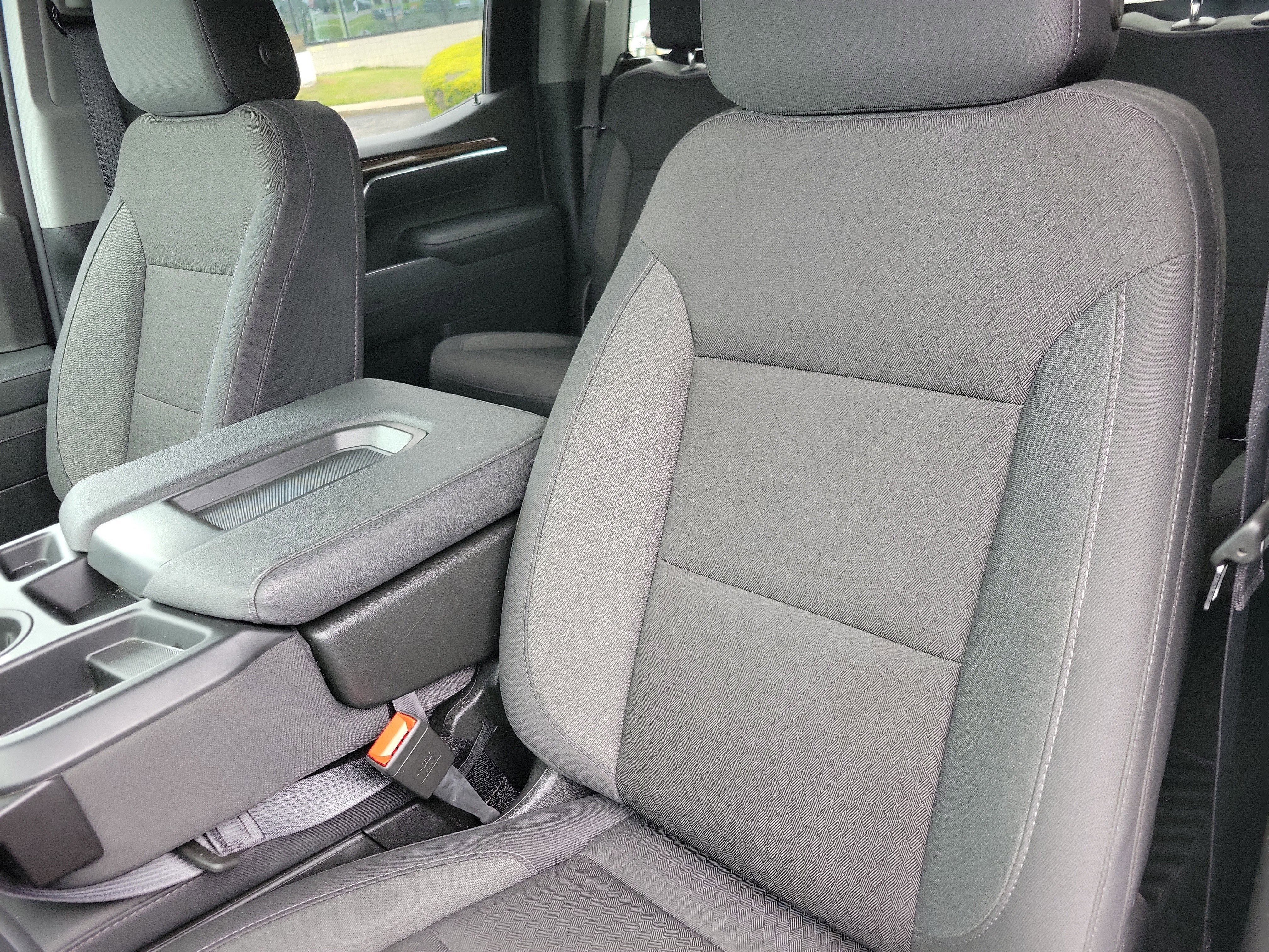 Used 2026 Chevrolet Silverado 1500 LT AWD/4WD image 5