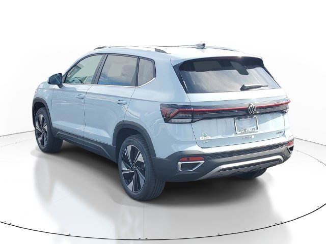 New 2027 Volkswagen Taos SE AWD/4WD image 3