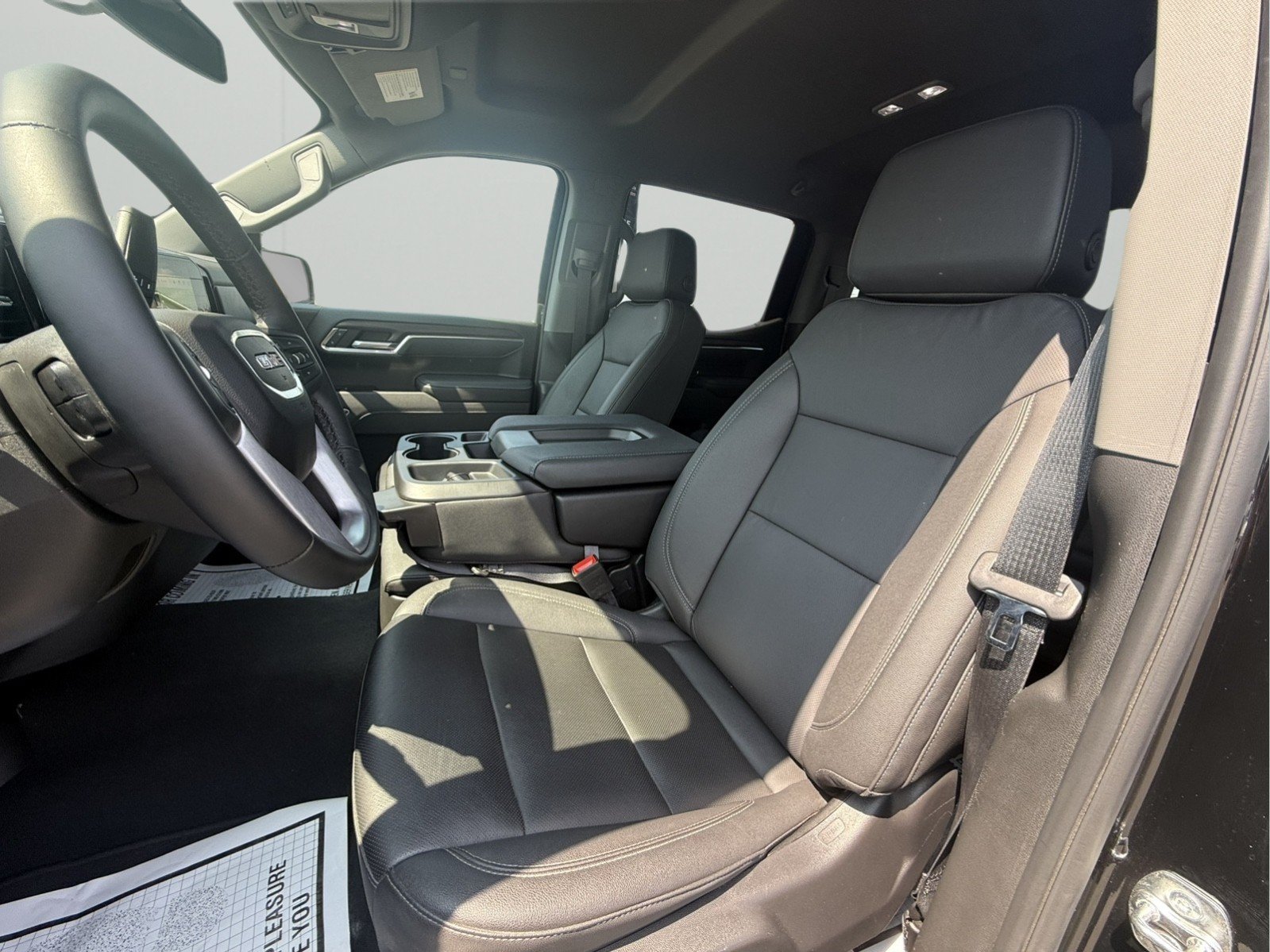 Used 2026 GMC Sierra 1500 SLT AWD/4WD image 10
