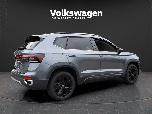 Certified 2025 Volkswagen Taos SE FWD image 7