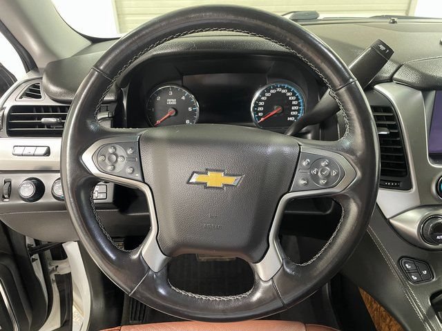 Used 2020 Chevrolet Suburban Premier w/ Premier Plus Edition AWD/4WD image 14
