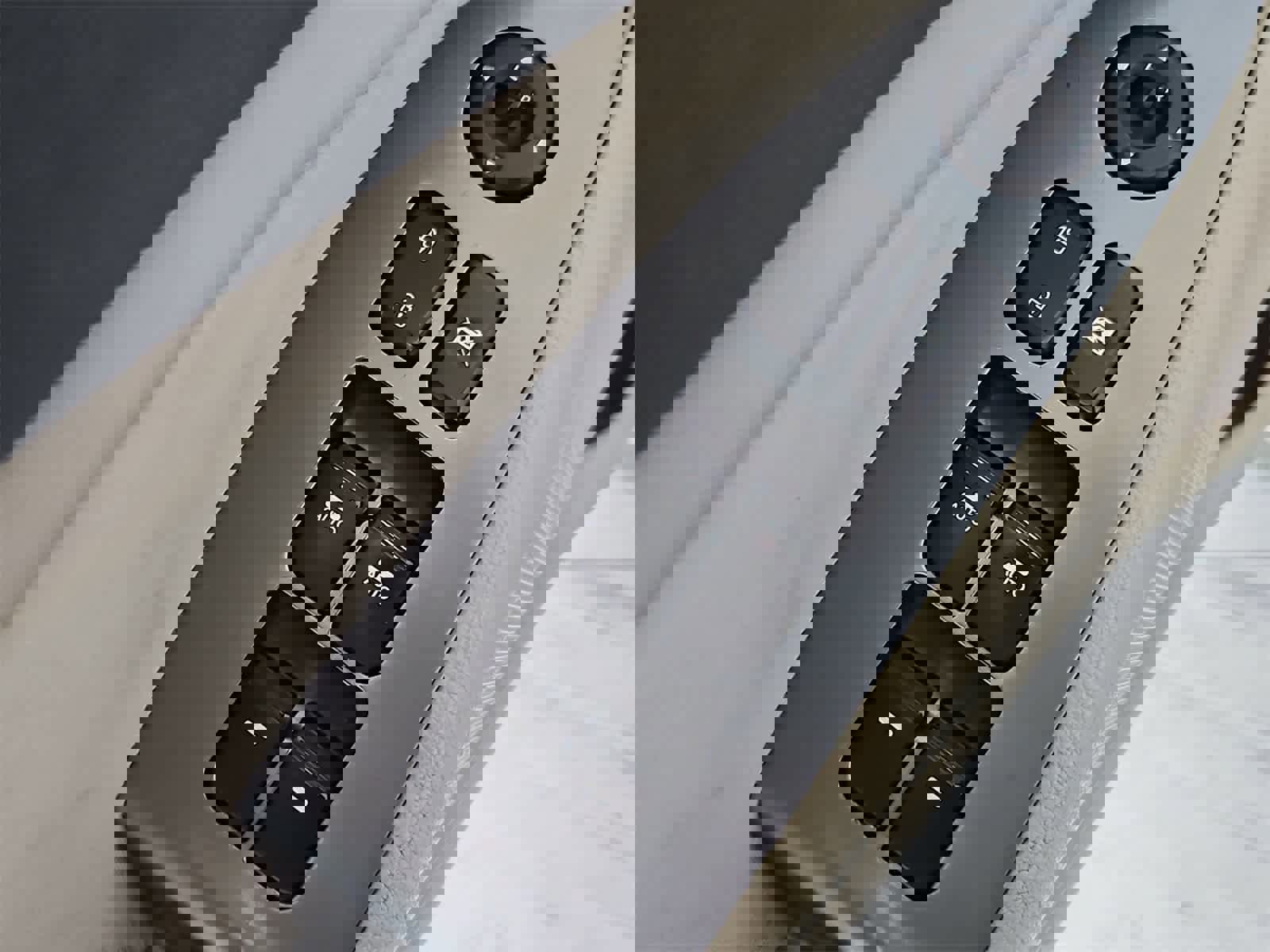 Used 2013 Kia Optima LX w/ Hybrid Convenience Pkg image 17