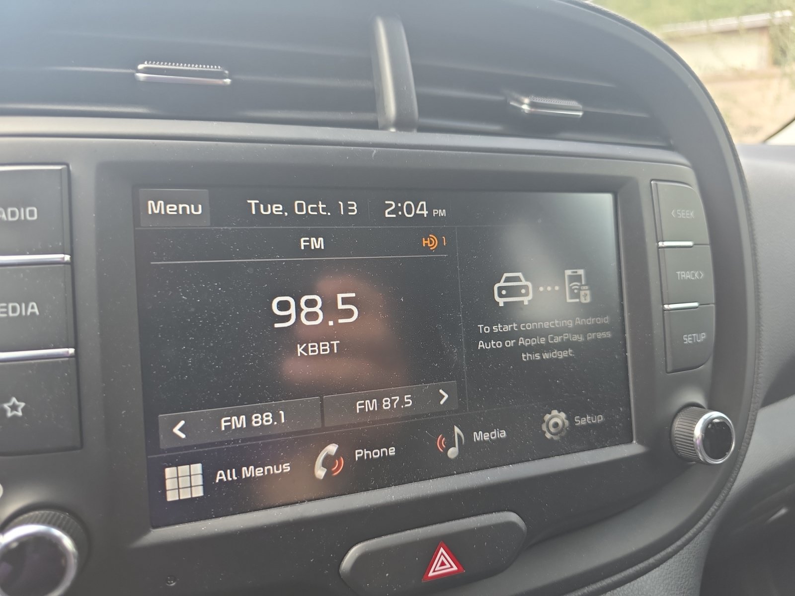 Certified 2025 Kia Soul LX w/ LX Technology Package FWD image 12
