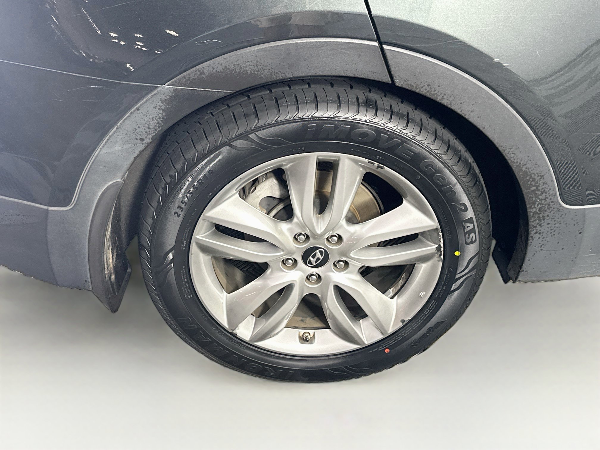 Used 2013 Hyundai Santa Fe Sport 2.0T FWD image 11