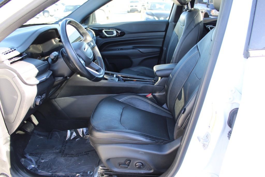 Used 2022 Jeep Compass High Altitude image 16