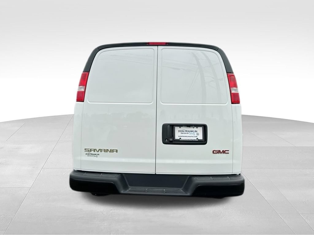 New 2025 GMC Savana 3500 Extended RWD image 7