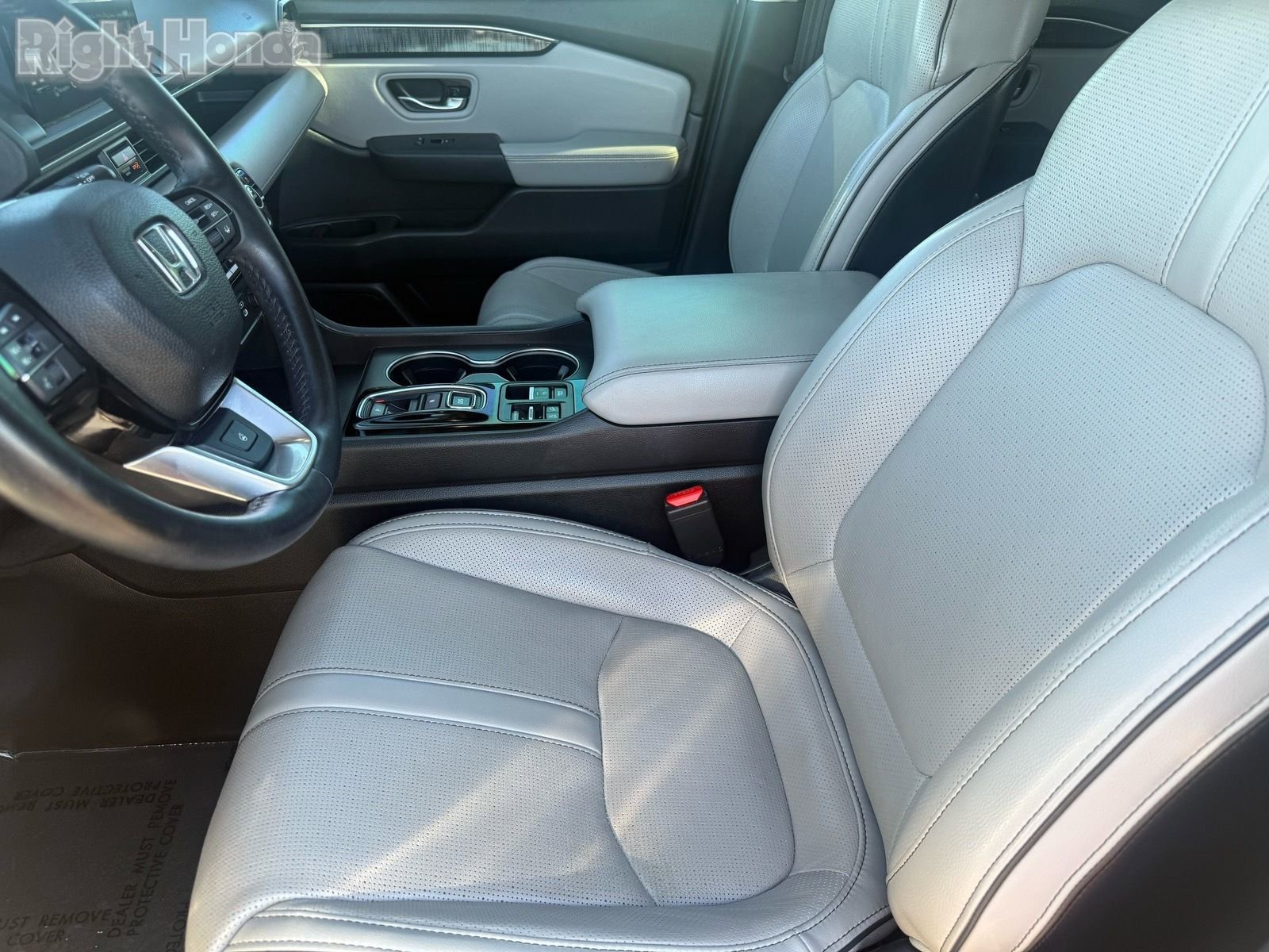 Used 2023 Honda Pilot Elite image 13