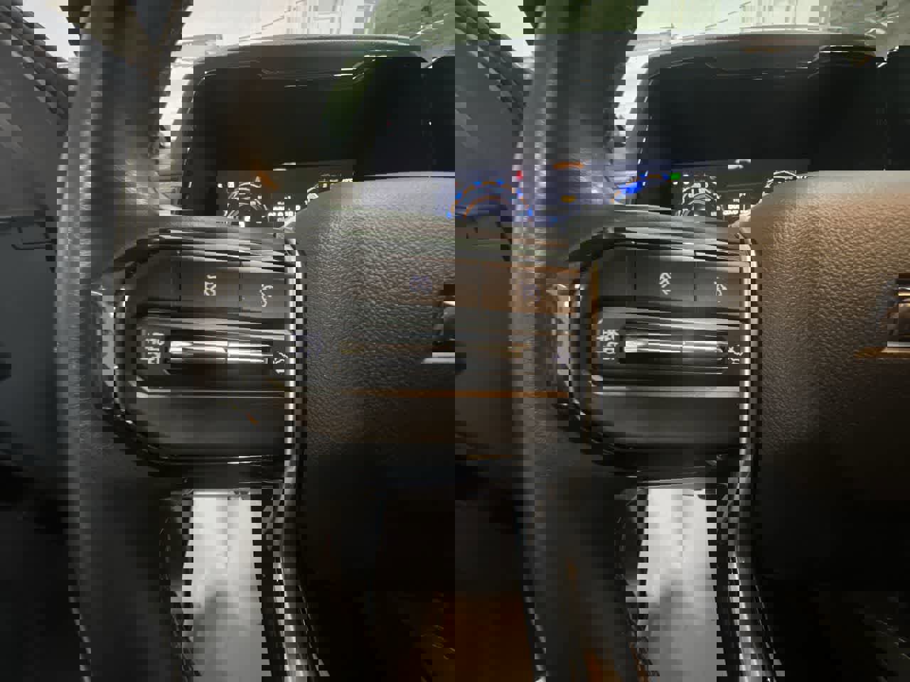 Used 2023 Chevrolet Colorado ZR2 w/ ZR2 Convenience Package III image 19