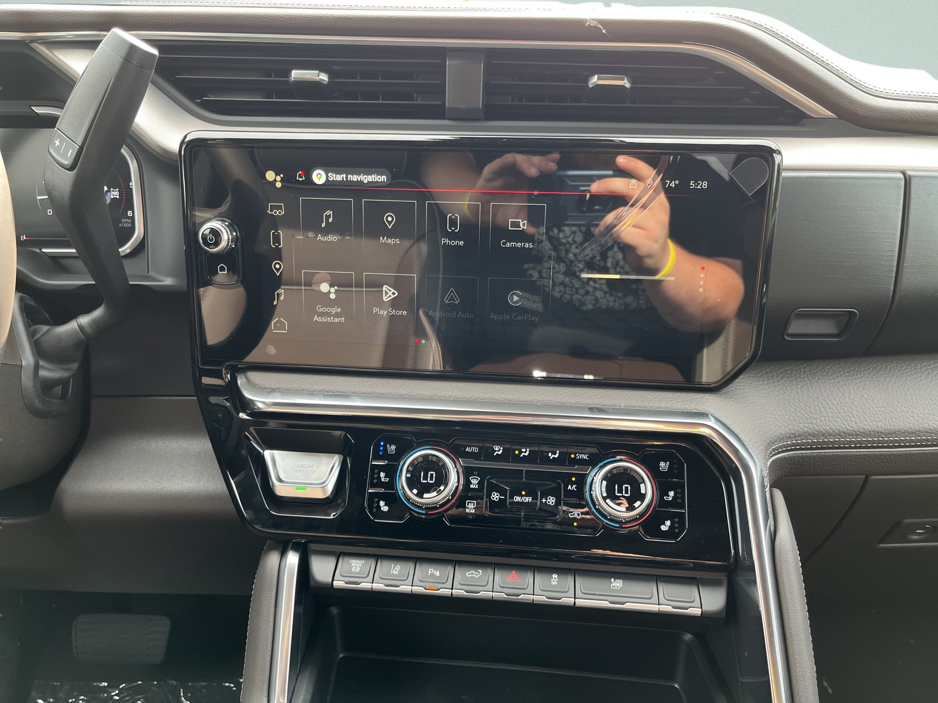 New 2026 GMC Sierra 3500 Denali w/ Technology Package AWD/4WD image 27