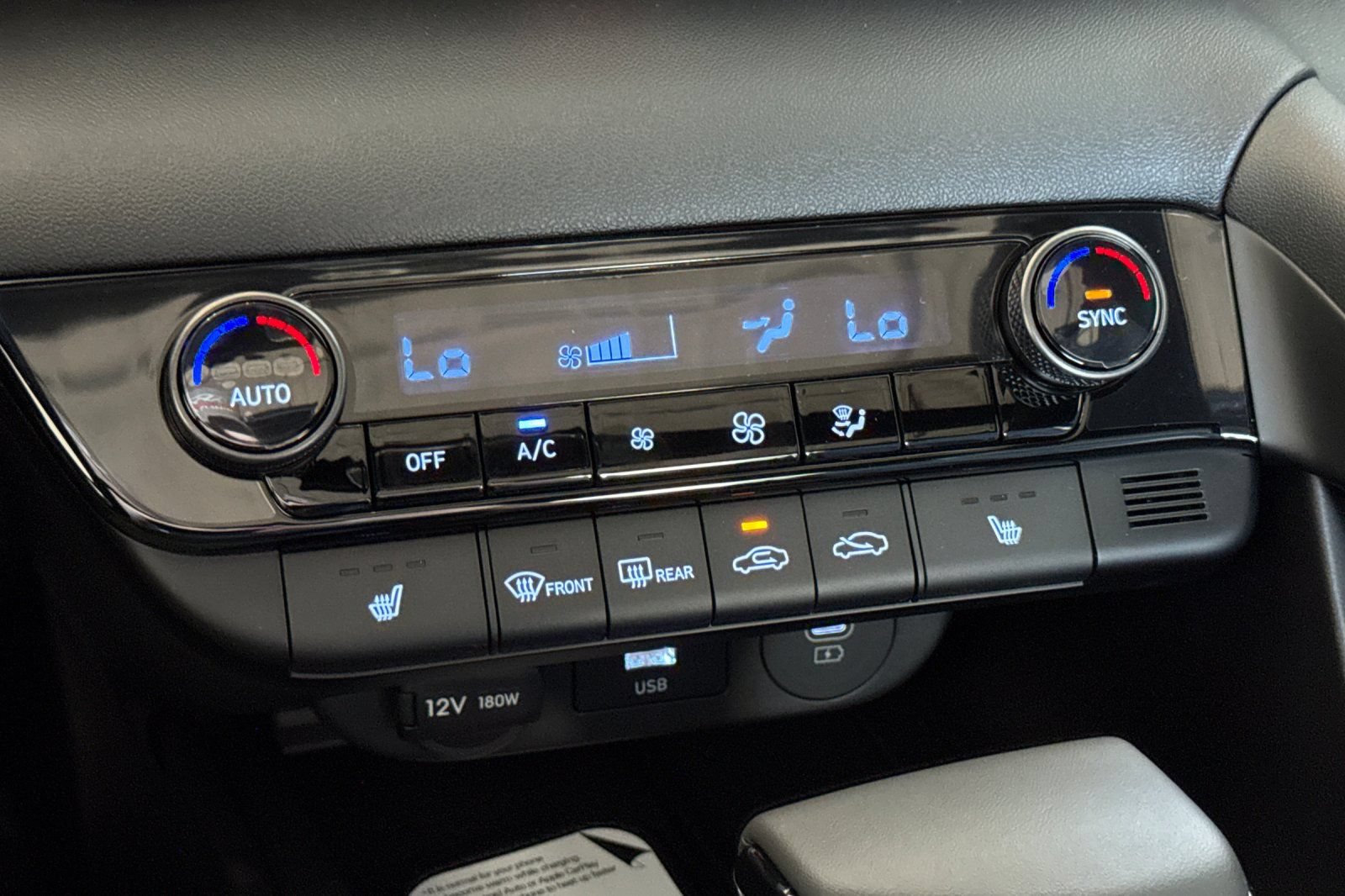 New 2026 Hyundai Elantra SEL Sport FWD image 18